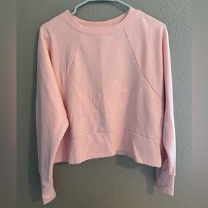 Nike dri-fit embossed sweatshirt